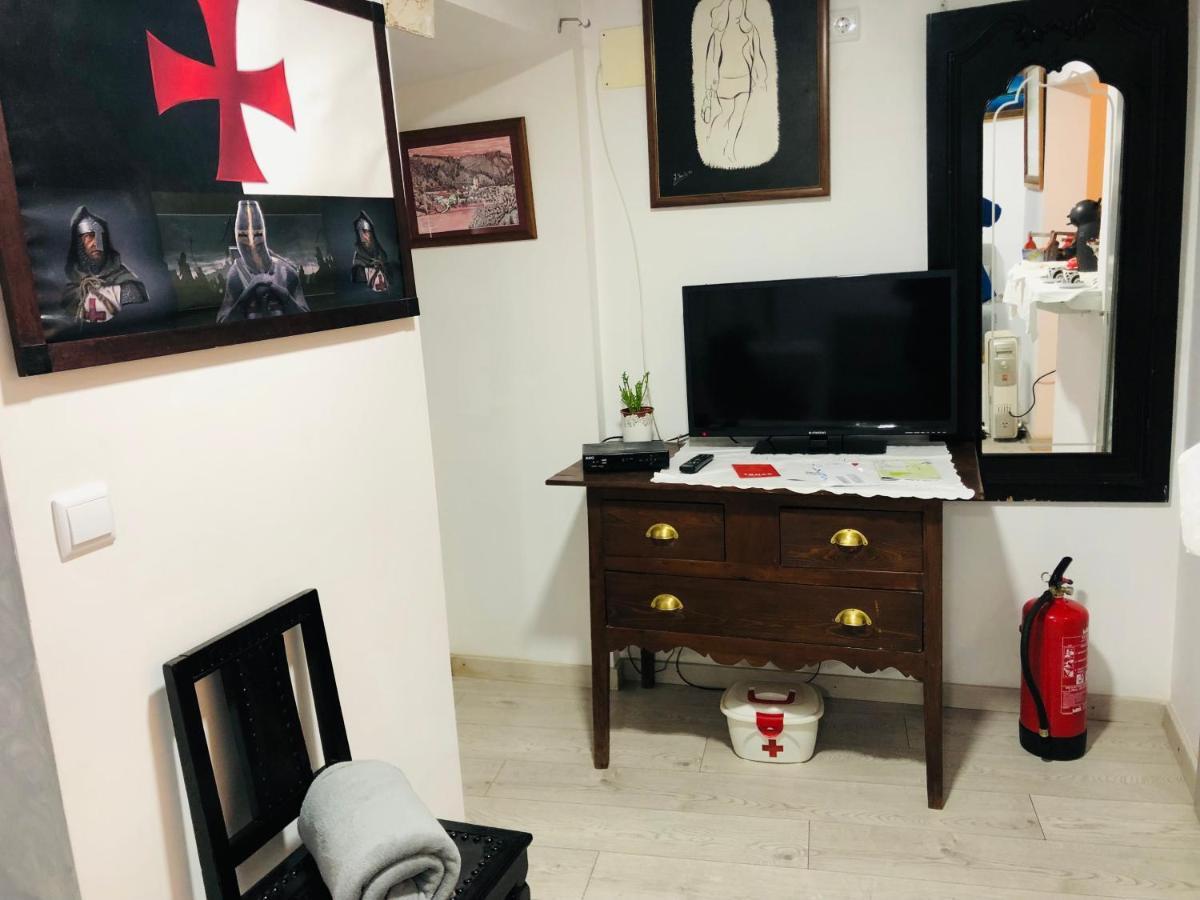 Pe Do Castelo Casinha - Pet Friendly & Garage Villa Tomar Exterior photo